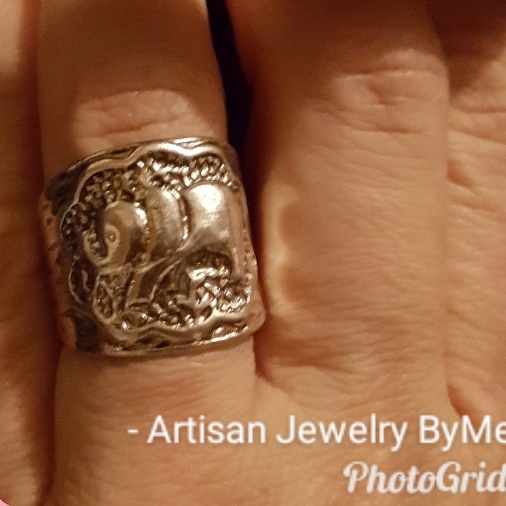 NWTElephant Embossed Sz7 Wide Band TibetSilver